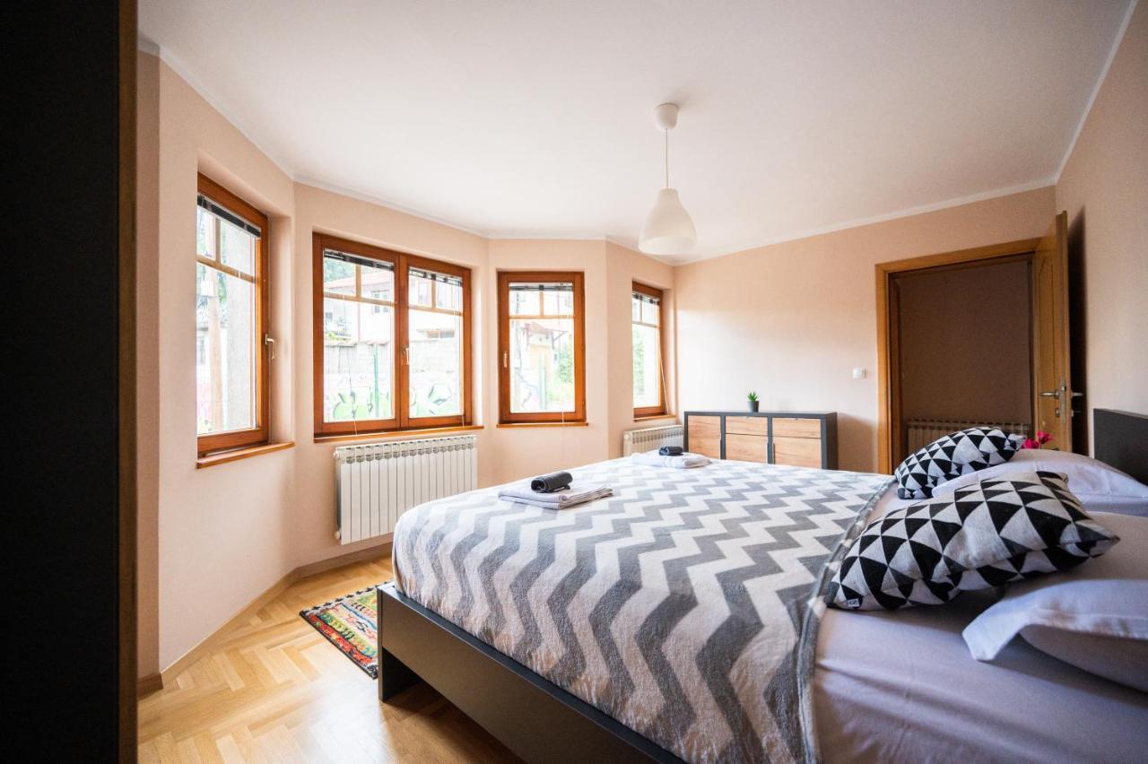 Spacious & Modern Apartments- Old Town Sarajevo