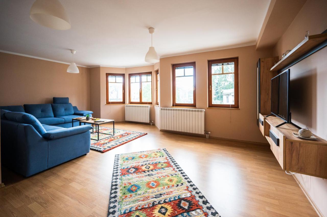 Apartment Spacious & Modern Apartments- Old Town Sarajevo
